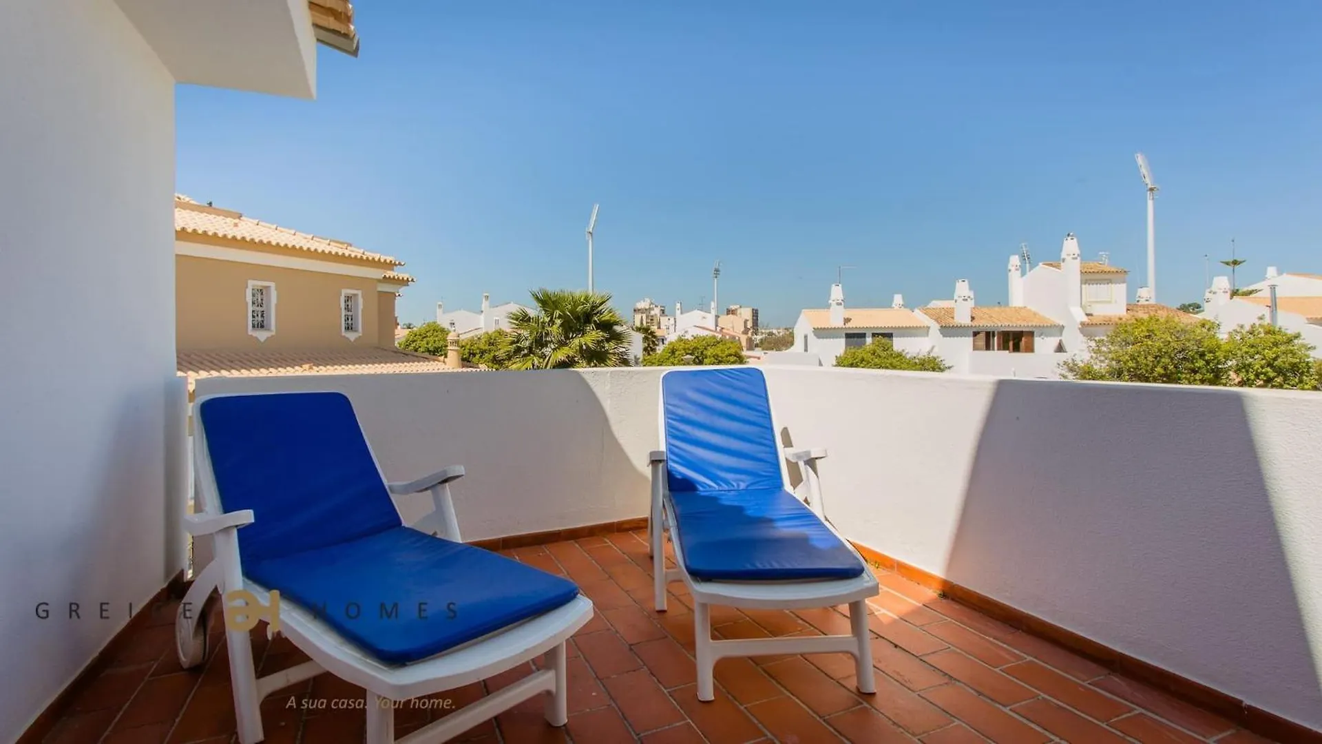 Greice Homes-650 Meters From The Beach, 4 Bedrooms Villa For Holidays In Vilamoura-Quarteira 0*, Quarteira Portugal